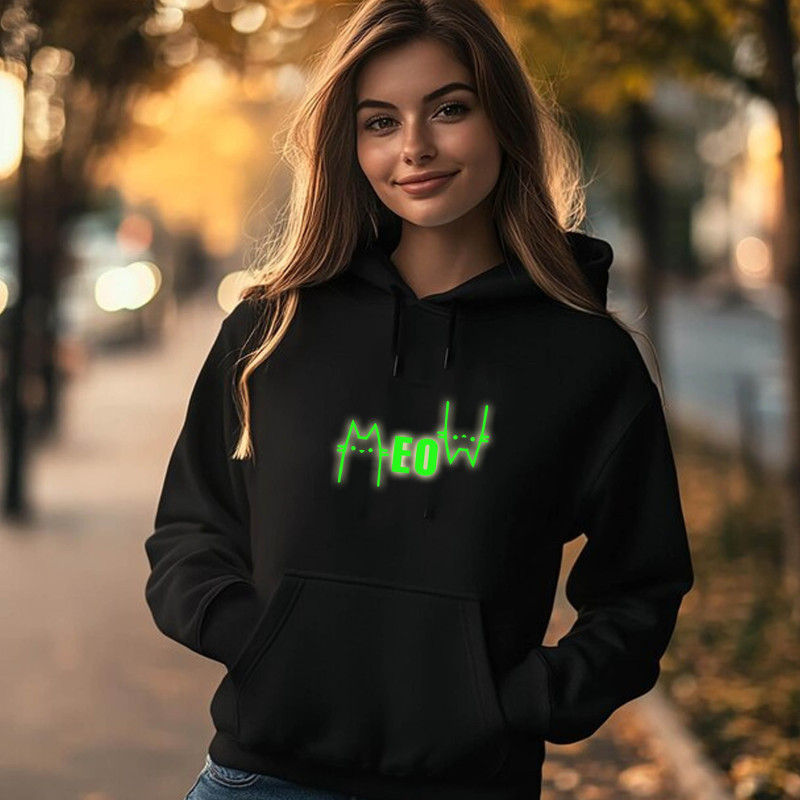Świecąca bluza meow