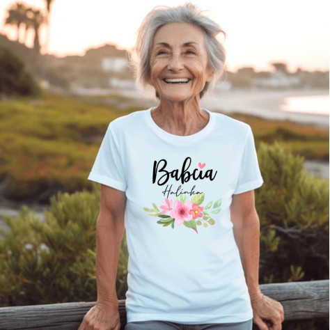 Biała koszulka babcia imię